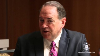 Huckabee: ‘A Threat to Israel Is a Threat to America’