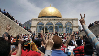 Palestinians chant slogans during a demonstration to mark "Nakba Day" ("Day of theCatastrophe")at Al-Aqsa Mosque following Friday prayers outside the Dome of the Rock in Jerusalem on May 17, 2013. Photo: Sliman Khader/Flash90