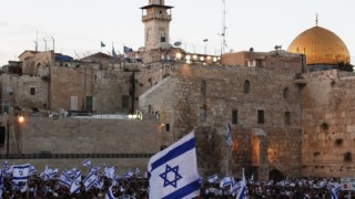 Commemorating the Jewish victory in Jerusalem in 1967. June 1 2011. Photo: Nicky Kelvin/Flash90.